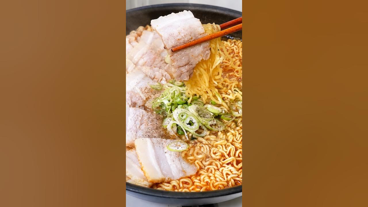 촉촉하고 맛있는 수육라면